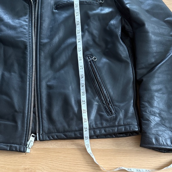 Schott NYC Black Quilted-Lined Leather Bomber Jacket - Picture 7 of 10